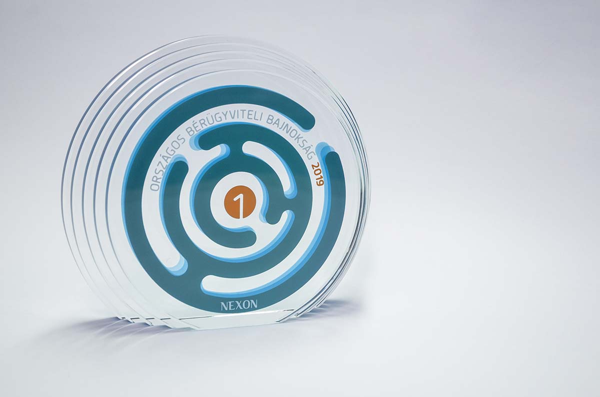 obb díj első helyezett díja