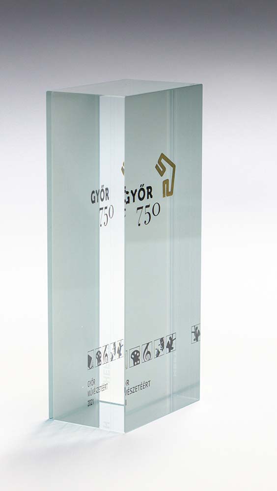 rétegragasztott díj