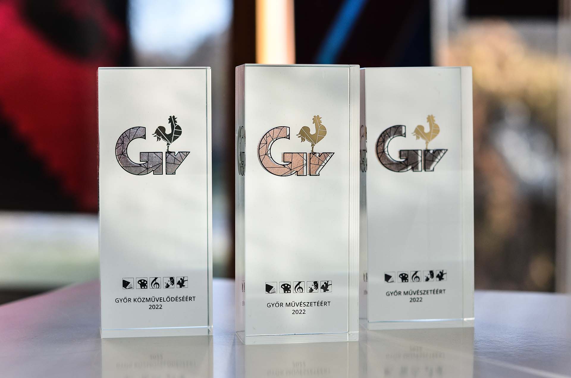 üvedíjak csoportban